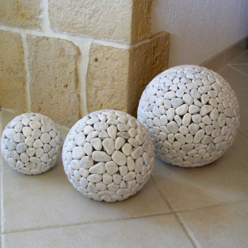 Globes en marbre galets de marbre blanc
