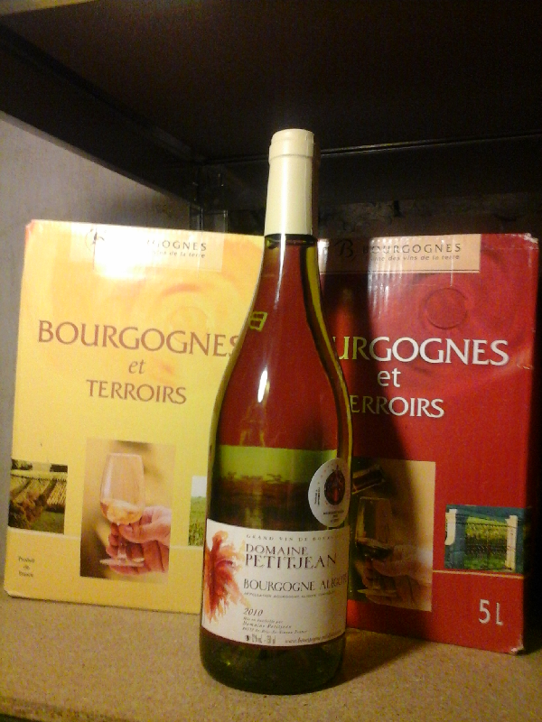 Bourgogne Aligoté 2013 du Domaine PETITJEAN à 6 euros.
